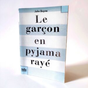 Le garçon en pyjama rayé. John Boyne, książka po francusku dla dzieci, księgarnia językowa