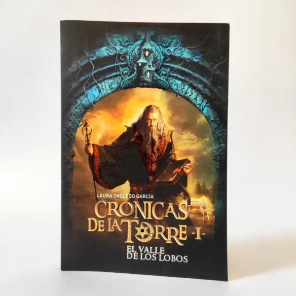 Crónicas de la Torre I. El Valle de los Lobos. Laura Gallego, książka po hiszpańsku