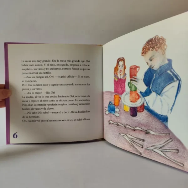 Ori y su hermana. Andana Ediciones, książka po hiszpańsku dla dzieci