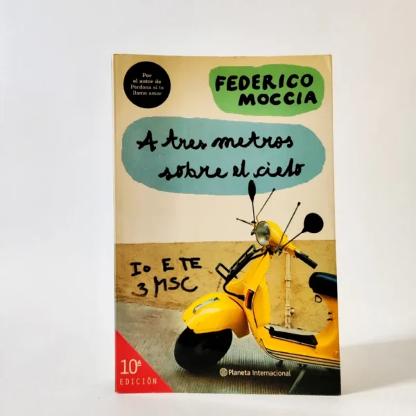 A tres metros sobre el cielo. Federico Moccia, ksiażka po hiszpańsku