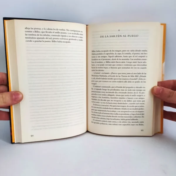 El Hobbit. J. R. R. Tolkien., książka po hiszpańsku